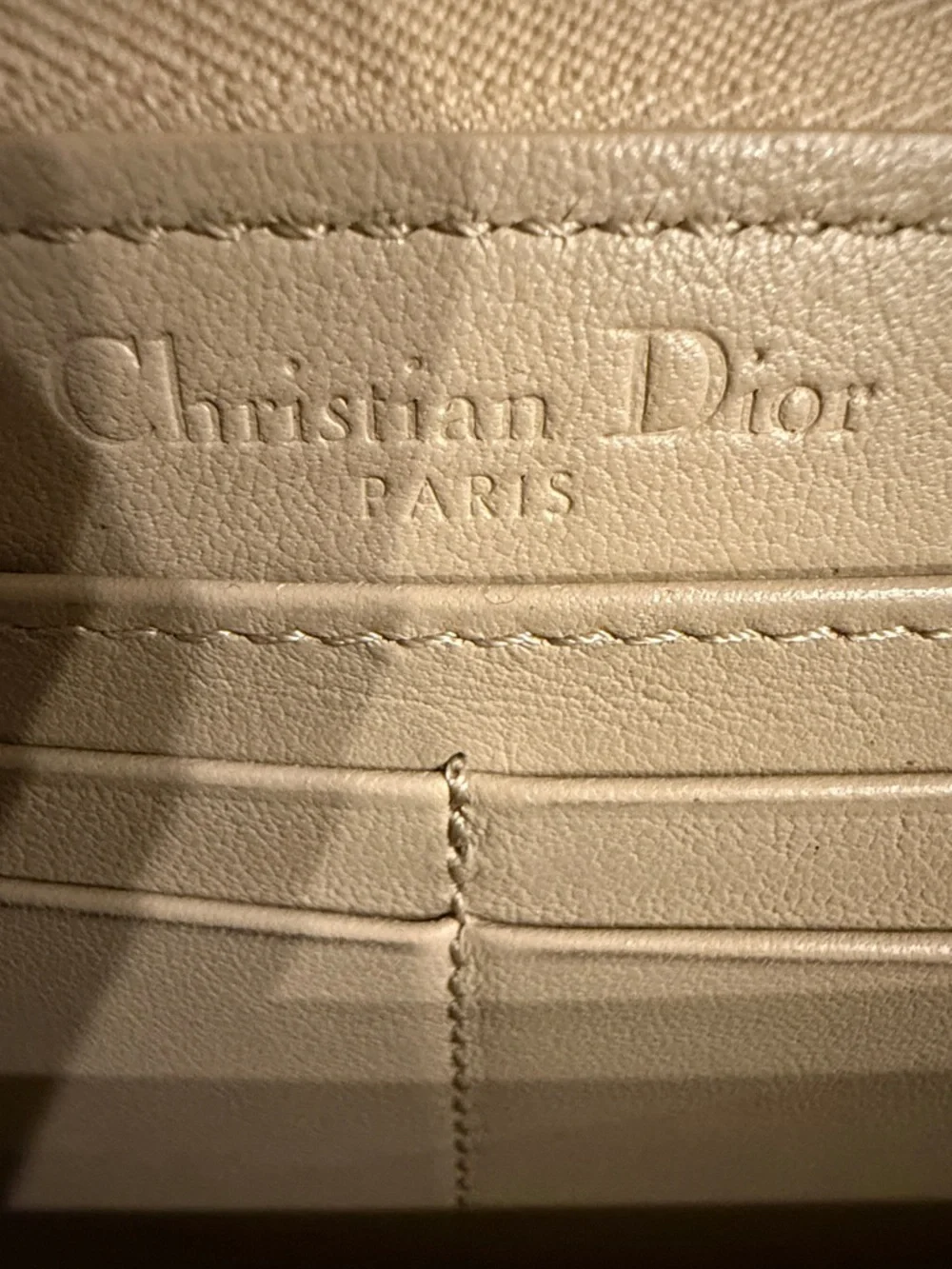 🔥AMAZING! AUTHENTIC Christian Dior Zip Wallet Cannage Quilted Leather Pattern🔥